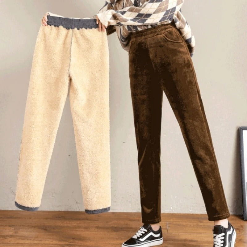 ComfyTrend | Warme Cordhose mit Hoher Taille und Bógkinaden